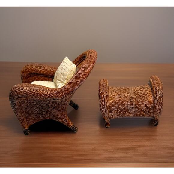 Vtg TAKE A SEAT Wicker Chair w/Ottoman - Raine Willetts Miniatures Dollhouse - Picture 4 of 7
